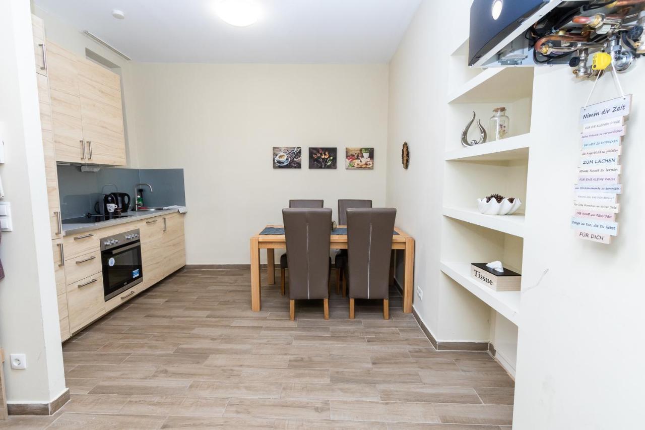 Comfortable Romantic 1 Bedroom Apartment Near Augarten Wien Exteriör bild